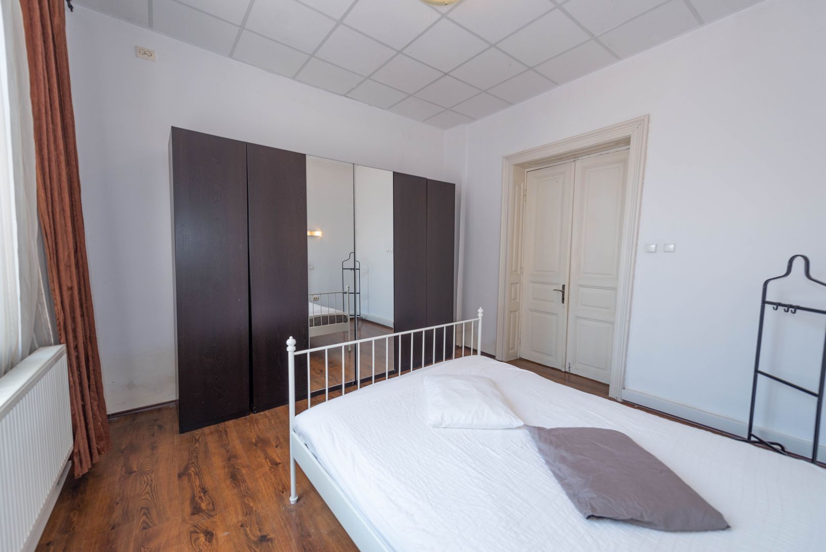Apartament 3 camere de vanzare, in vila, 83 mp - Poză 9