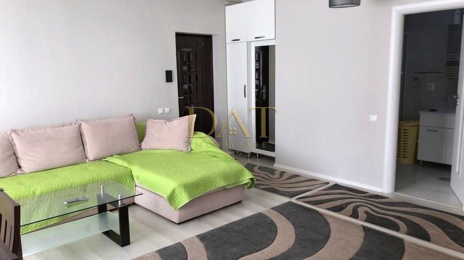 Vind apartament 3 camere zona Vivo - Poză 1