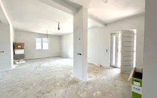 Casa de vanzare Satu Nou de Jos cu priveliste - zona retrasa - Poză 11