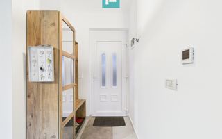 Casă cu 4 camere în Dumbrăvița, langă pădure - Poză 4