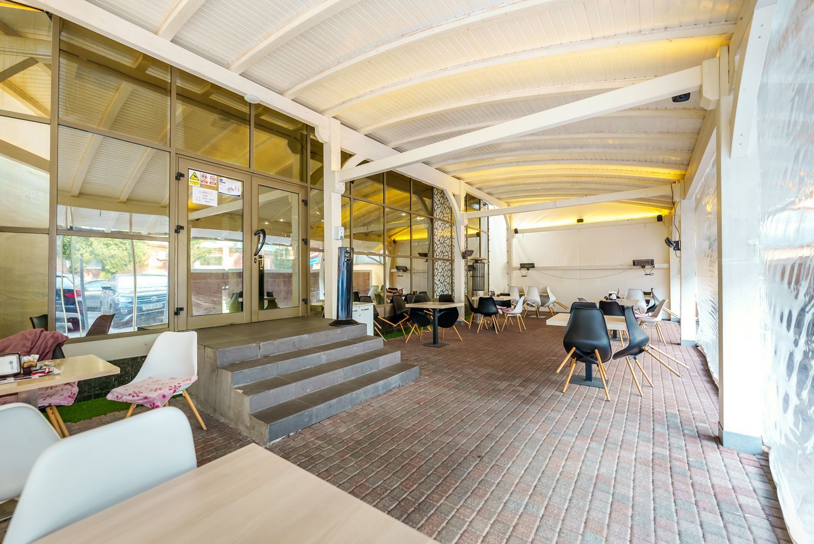 Cladire de birouri de inchiriat – 1032 mp - Poză 17