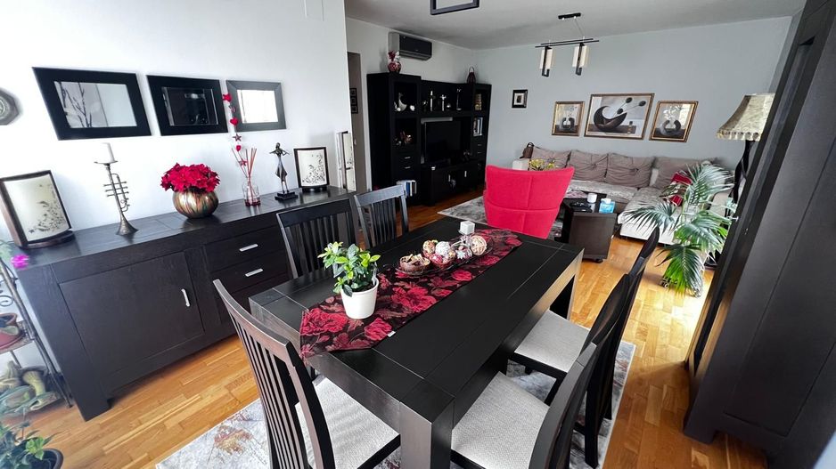 Apartament 3 camere  - Rezidenz - Cartierul German - Poză 13