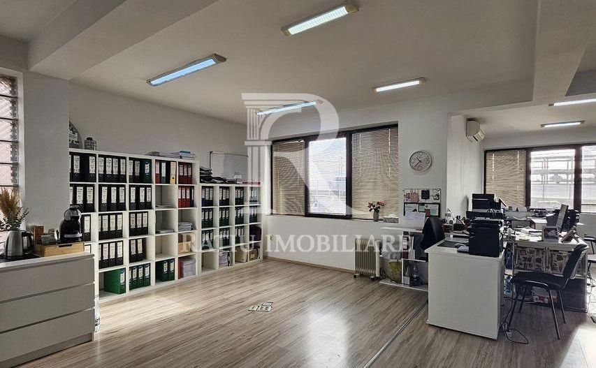 Spațiu ideal pentru birouri | Utilități incluse in pret | Oradea - Poză 4