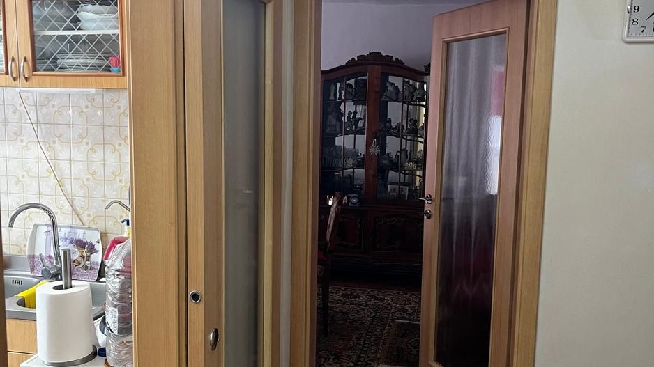 Apartament cu 4 camere, 80 mp utili la etajul 1 chiar in Calea Lipovei - Poză 3
