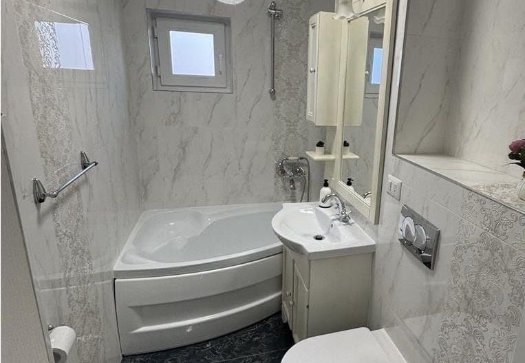 Vând apartament  in Alba Iulia - Poză 4