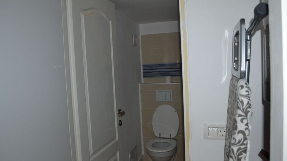 Studiou langa medicina cu scara interioara - Poză 6