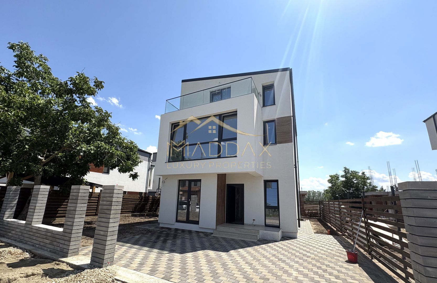 Vila Premium cu 6 camere Tunari  P+1+M ~ Exclusivitate - Poză 1