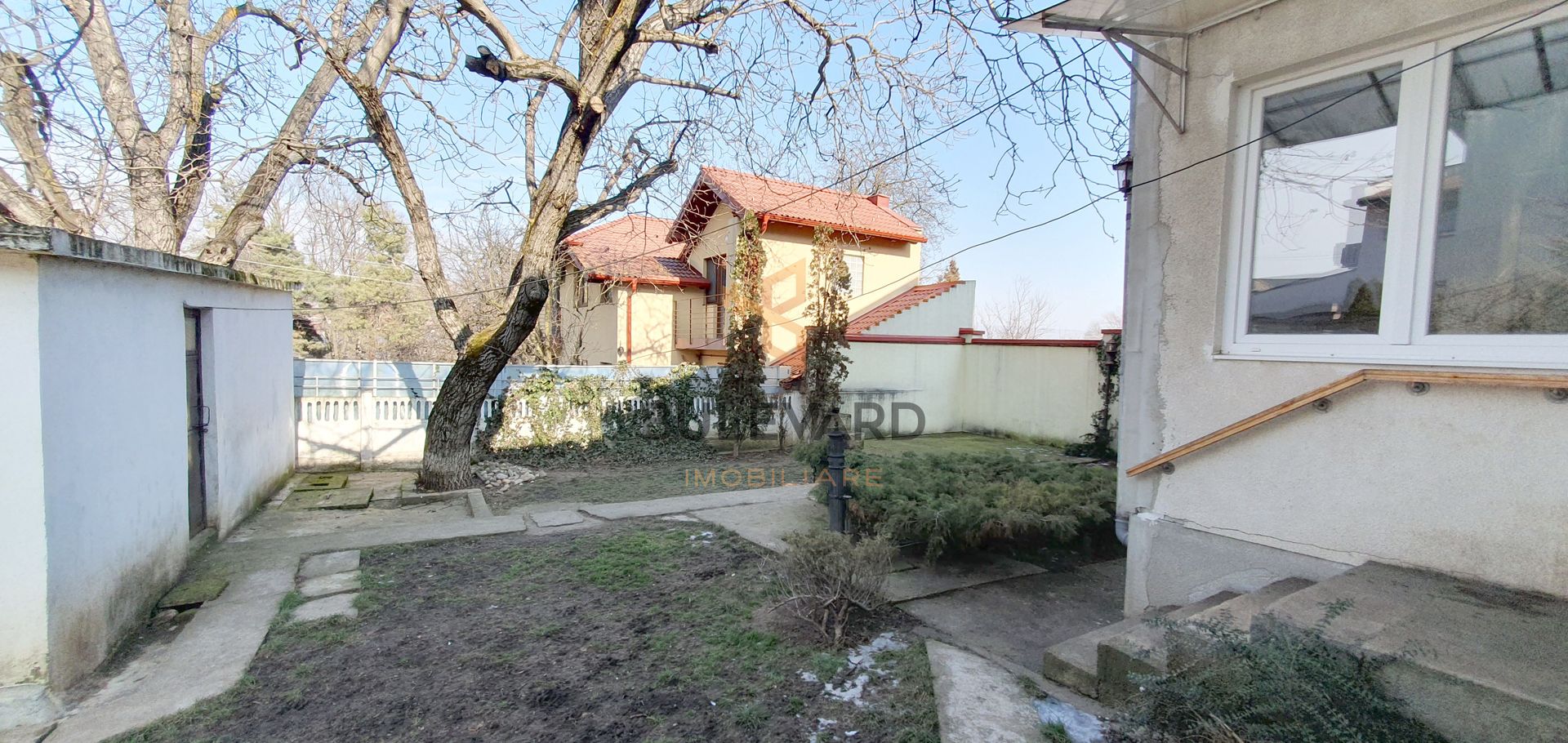 Apartament cu 4 camere de 100 mp, zona stadionului CFR! - Poză 1