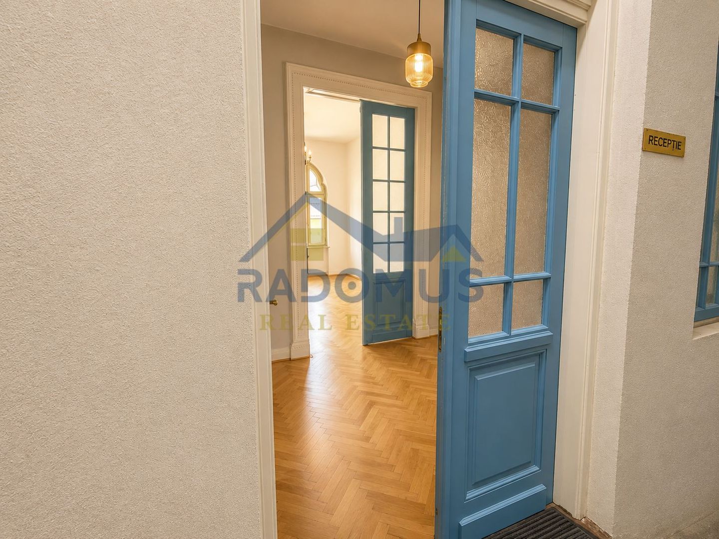 Spațiu Comercial | Centru | 3 Camere | 100 mp | Etaj 500/ Mansarda 400 - Poză 1
