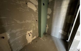 Apartament cu 3 camere, două băi, balcon, aproape de Parcul Poligon. - Poză 4