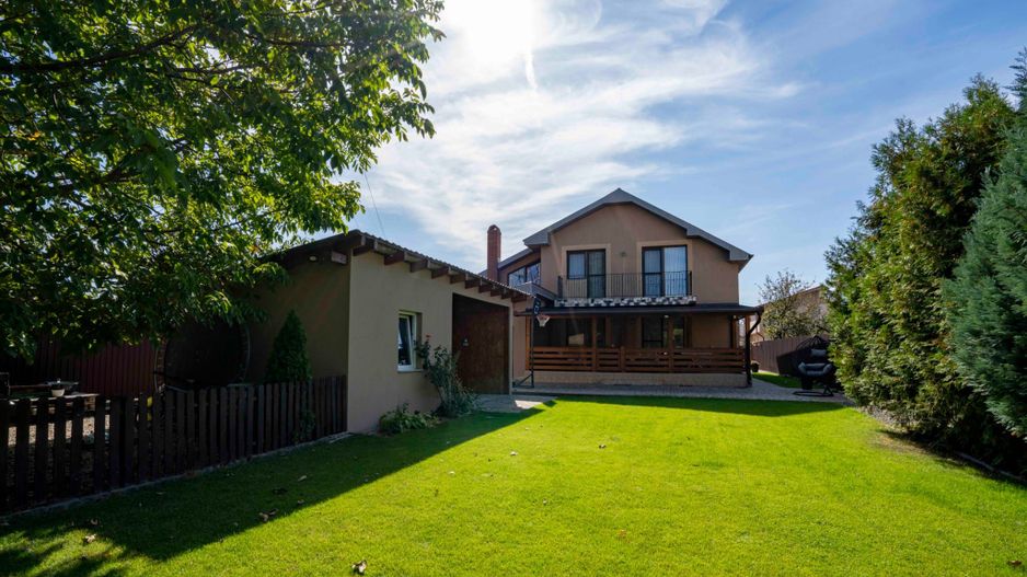 Casa cu teren 760 mp Episcopia Oradea - Poză 4