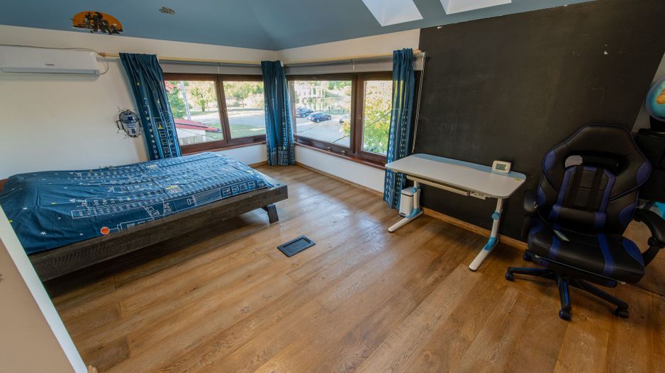 Casa P+Mansarda aproape de Bega și acces ușor spre Centru - Poză 26