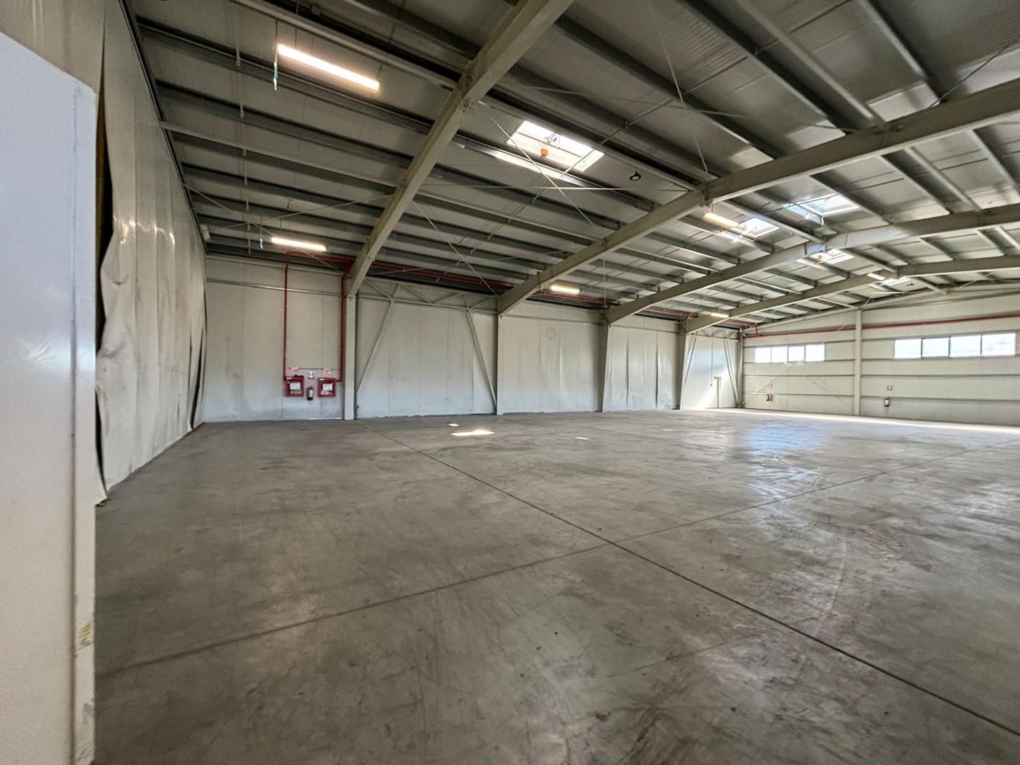 Hala 5000 mp dotata pentru productie si depozitare ISU categoria D - Poză 45