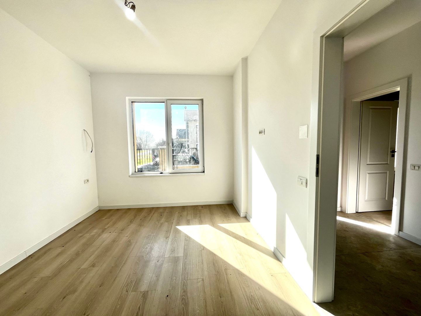 Duplex modern, separat prin camera tehnica, in Ghiroda - zona Primărie - Poză 8