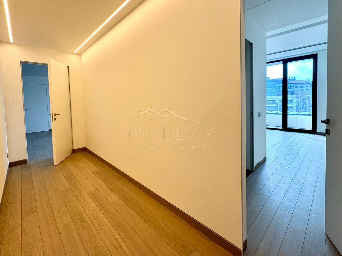 Apartament cu 4 Camere *223mp utili* / 2 parking / Zona Kiseleff - Poză 9
