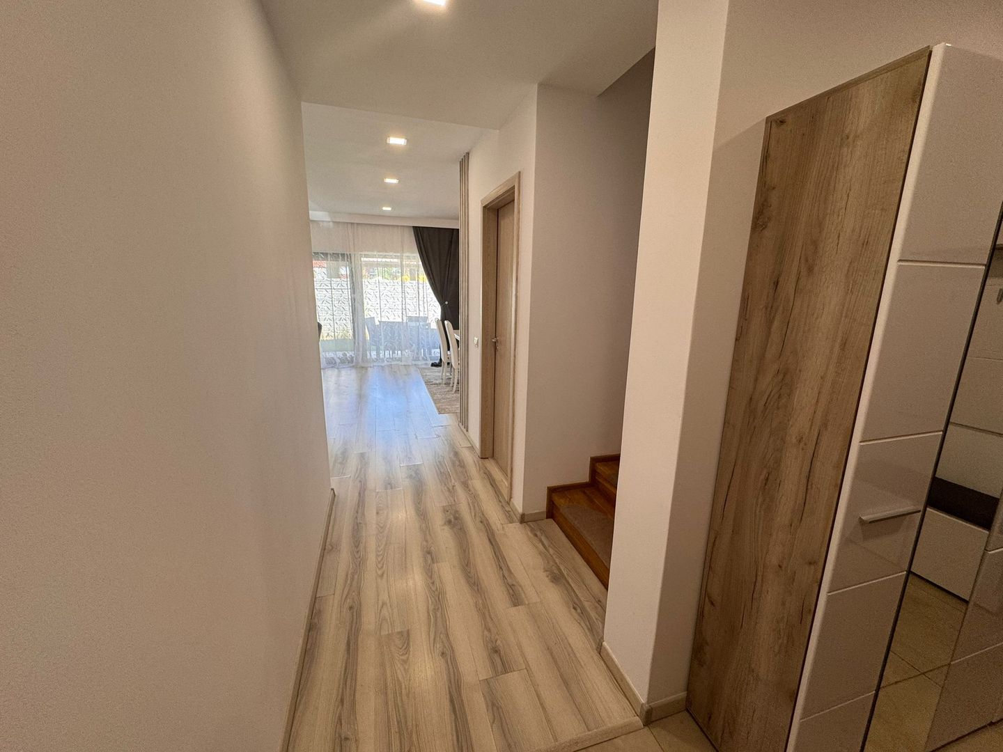 Vila Volutari 5 Camere Matei Millo - Poză 8