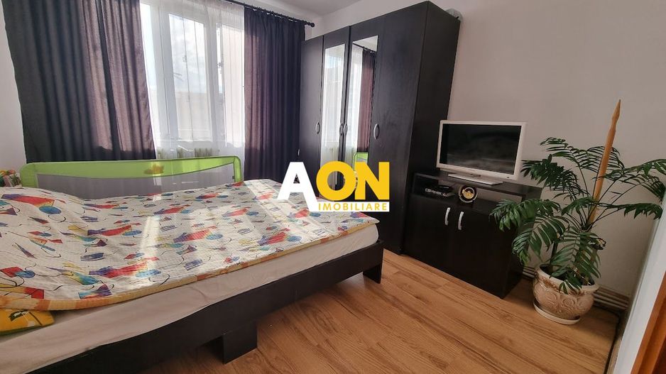 Apartament decomandat cu 3 camere, balcon, Ampoi 1 - Poză 5