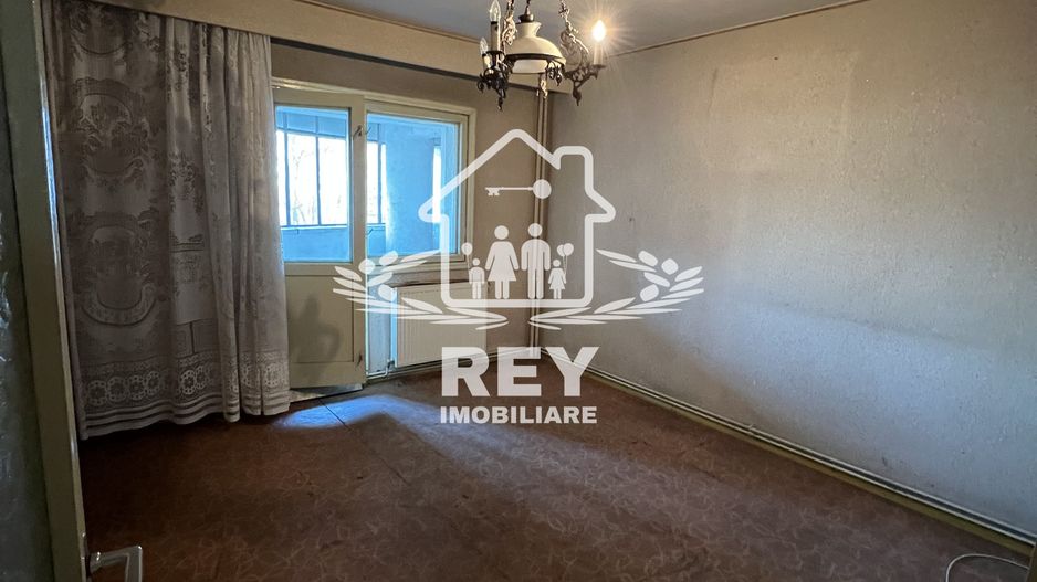 Apartament 4 camere decomandate 4 balcoane etaj 1 Str. Bâlea/Sibiu - Poză 3