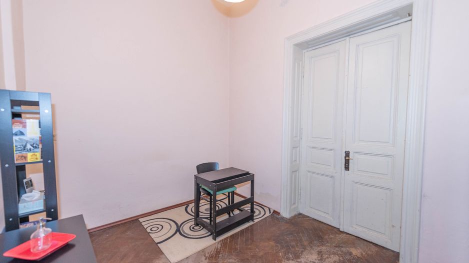 Apartament 3 camere de vanzare, in vila, 83 mp - Poză 14