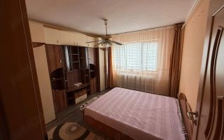 Apartament 3 camere semidecomandat cu balcon, Tătărași, Str. Vasile Lupu 134 - Poză 3
