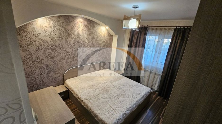 De vanzare - elegant, renovat complet - 3 camere la Calea Vacaresti - Poză 1