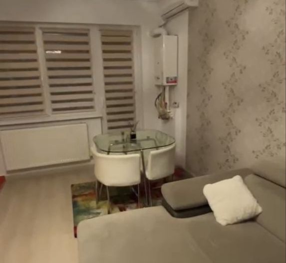 Apartament 2 camere -semi decomandat pacii - Poză 4