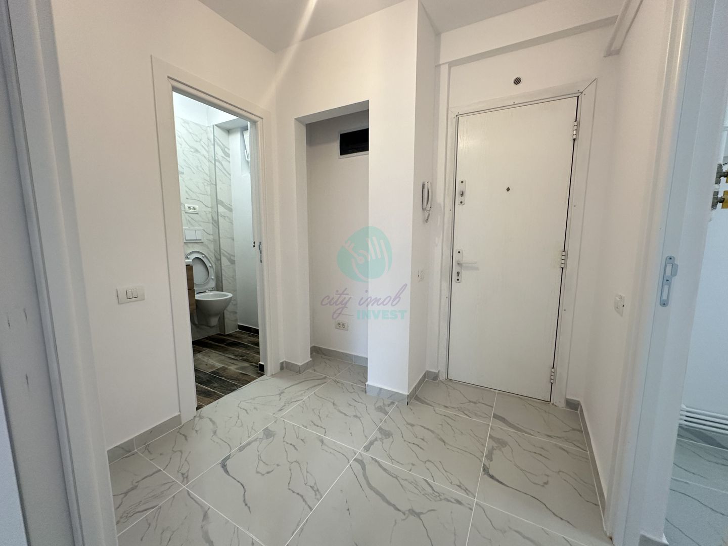 2 camere RENOVATE zona Calea Calarasilor - Piata Sfantul Stefan - Poză 8