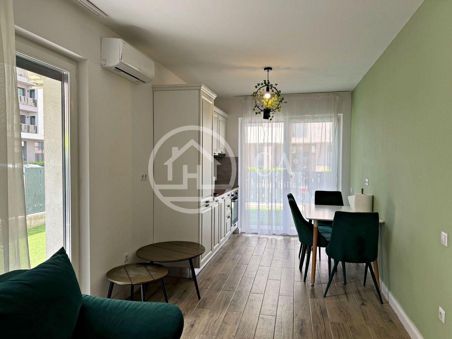 Apartament de vânzare cu 2 camere în zona AES Residence, Oradea - Poză 4