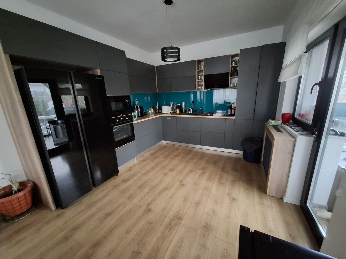 Casa in cartier exclusivist - Poză 15