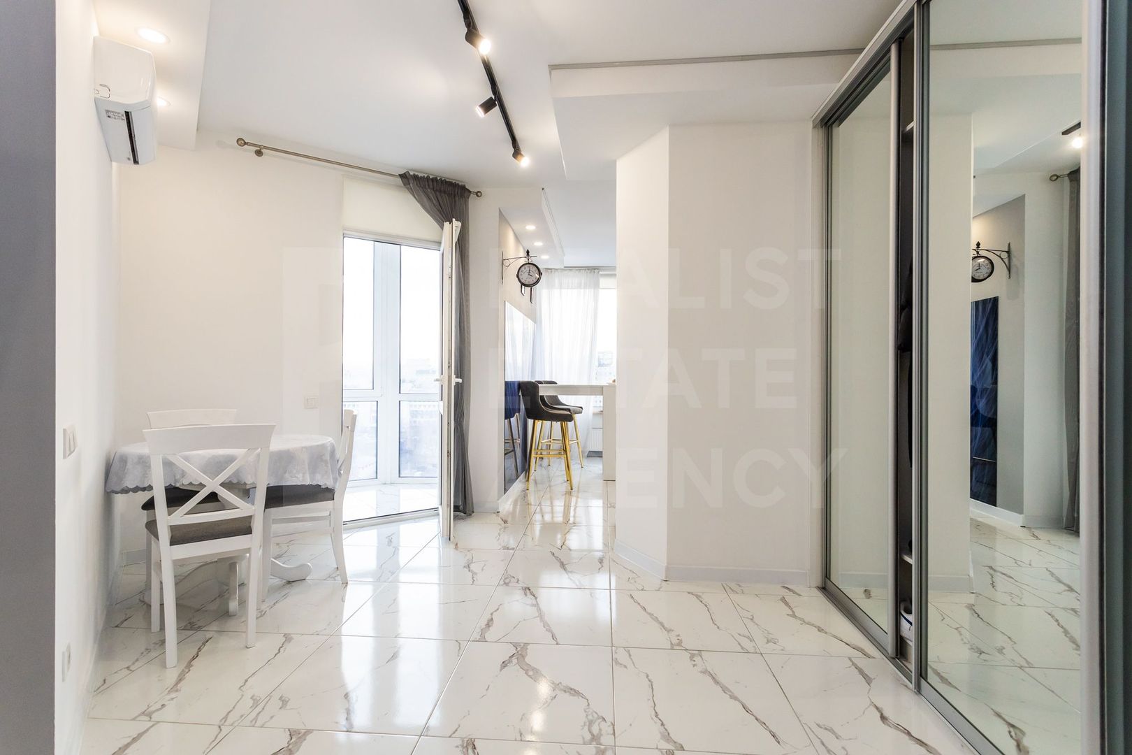 Chirie, apartament, 2 camere, bd. Renaşterii Naţionale, Rîşcani - Poză 15