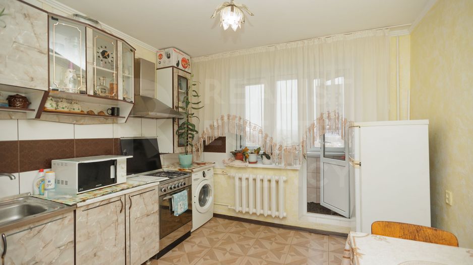 Vânzare, apartament, 3 camere, str. Luceafarul ,sat. Dobrogea. - Poză 4