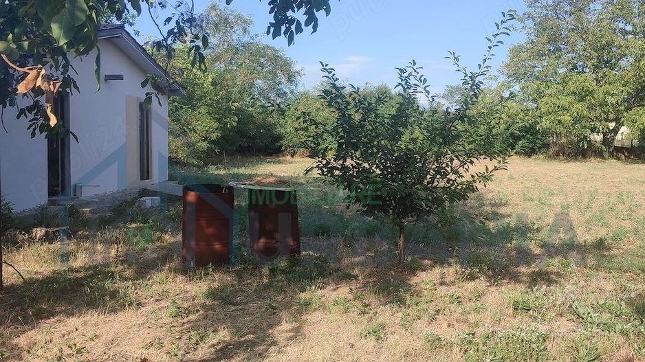Teren intravilan 905 mp cu cabană de vară inclusă, Popricani, la 15 minute de Iași - Poză 10