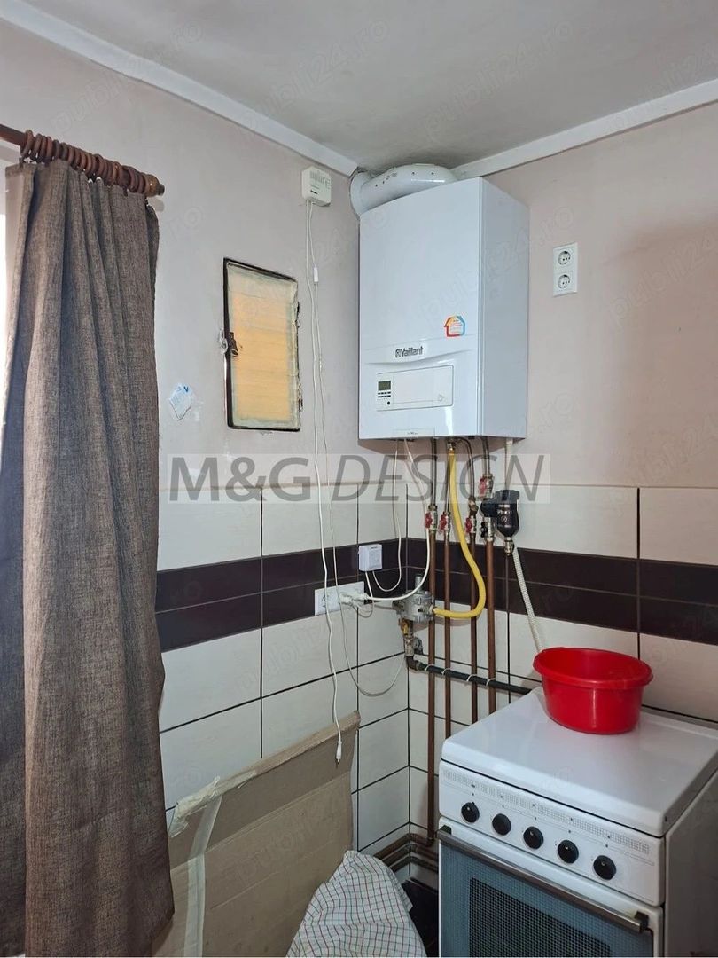 3 camere decomandat zona Bucovina - Poză 3