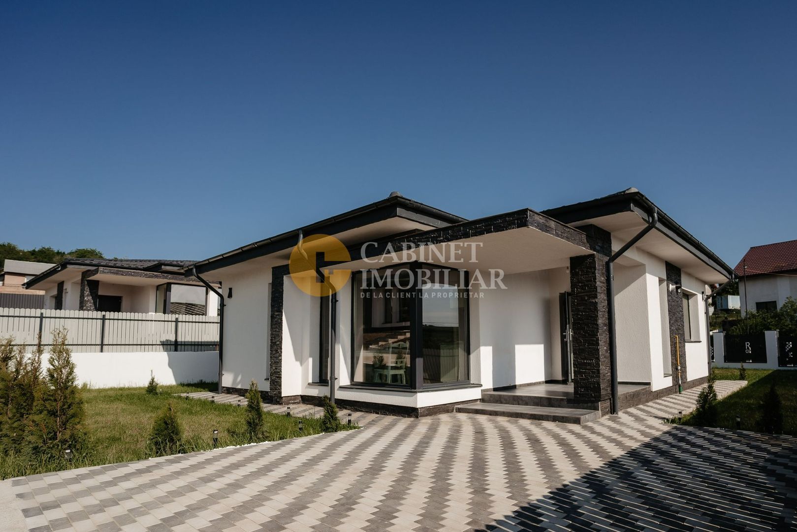 Casa individuala LA ASFALT - parter - PREMIUM - Visan, Bucium - Poză 3