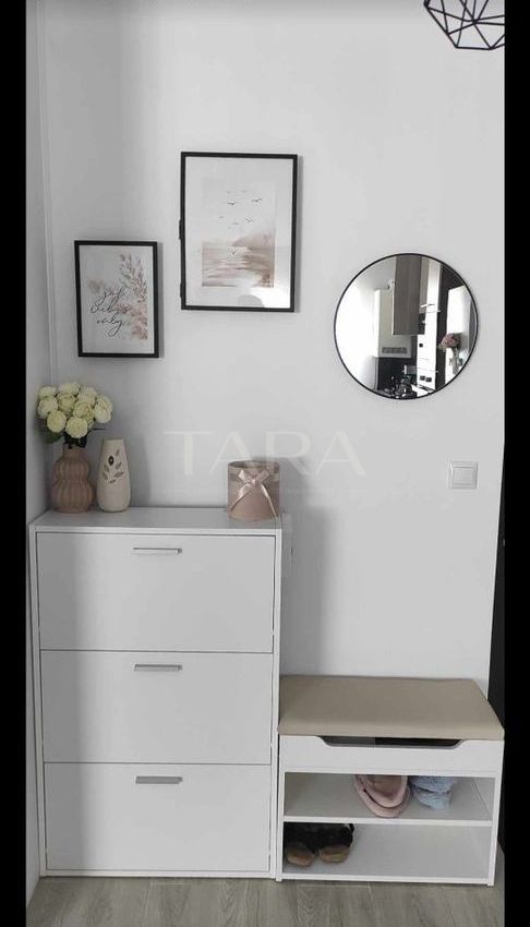 Apartament cu 2 camere, balcon de 9 mp și parcare, zona Florilor. - Poză 6