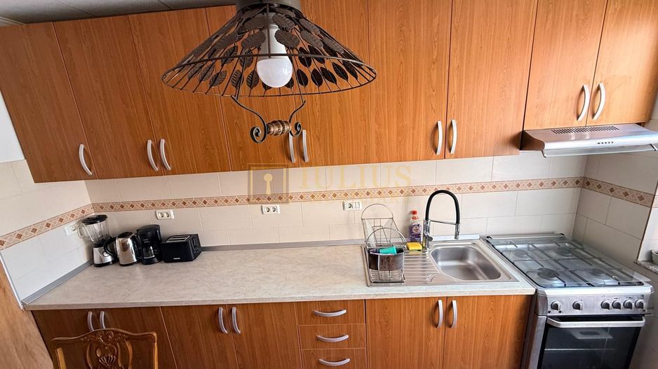 2 camere| curte comuna cu 3 apartamente| centrala proprie| zona aradului| - Poză 6