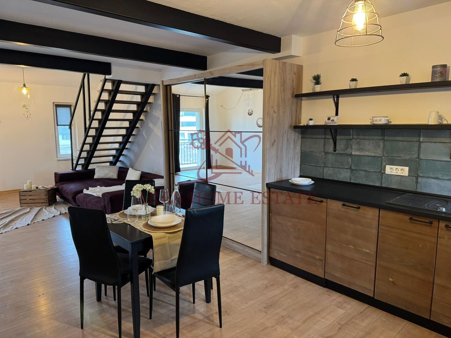 Apartament cu 2 camere, curte 120 mp, 2 locuri de parcare. - Poză 6