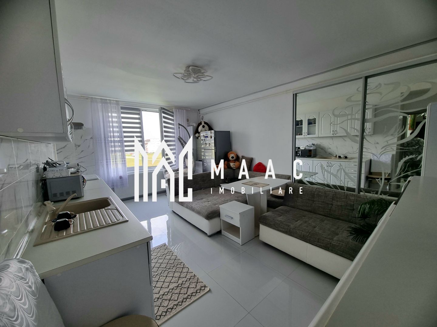 Apartament 3 camere | Balcon | Parțial mobilat | Doamna Stanca - Poză 2