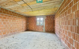 Casă la roșu, P+1, în localitatea Beliu, Arad - Poză 9