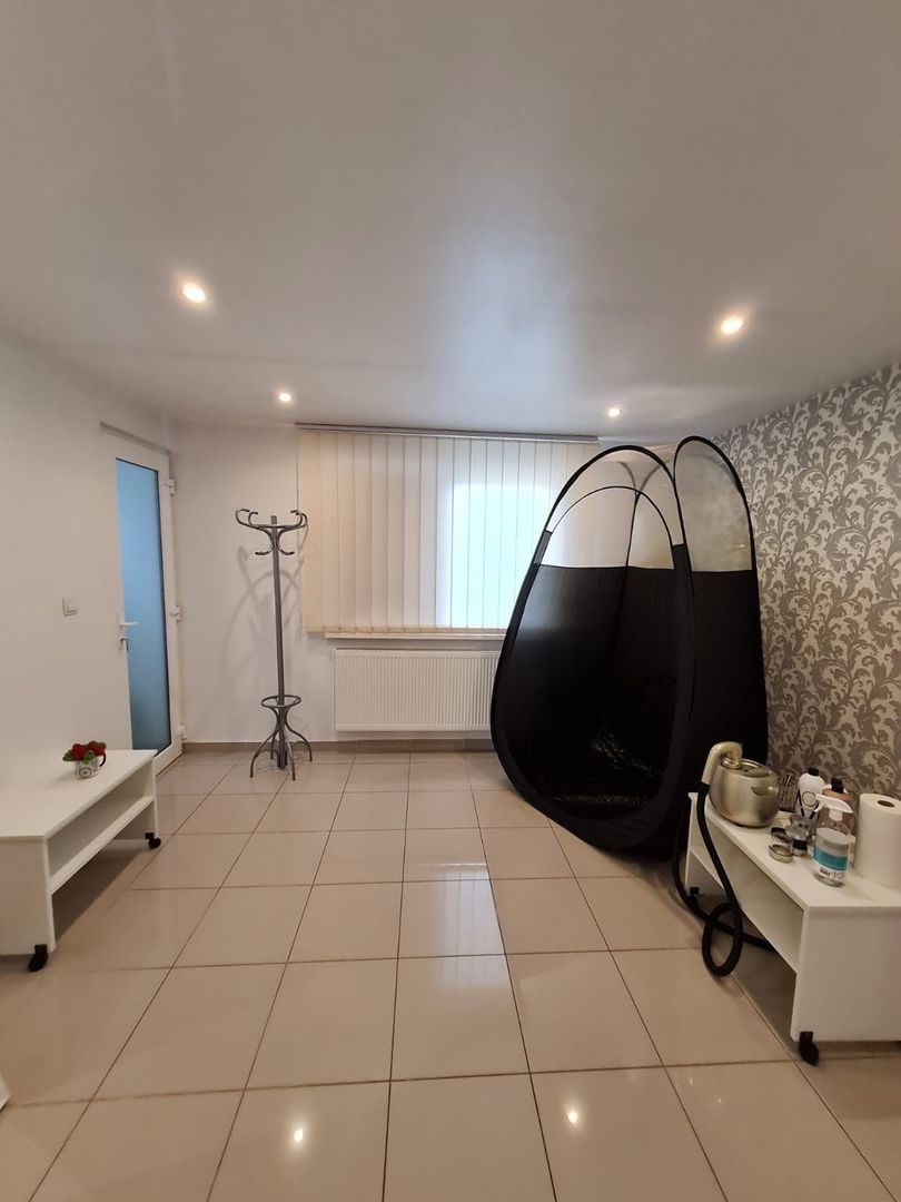 Casă cu teren generos pretabila pentru afacere - Poză 20