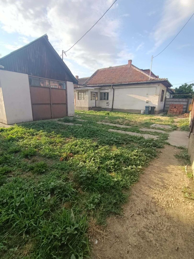 BRASADAS vinde casă 3 cam teren 9200 mp. in zona Closca. - Poză 2