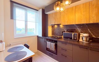 Centrala Proprie Renovat complet 2025 mobilat vedere parc Metrou Titan - Poză 6