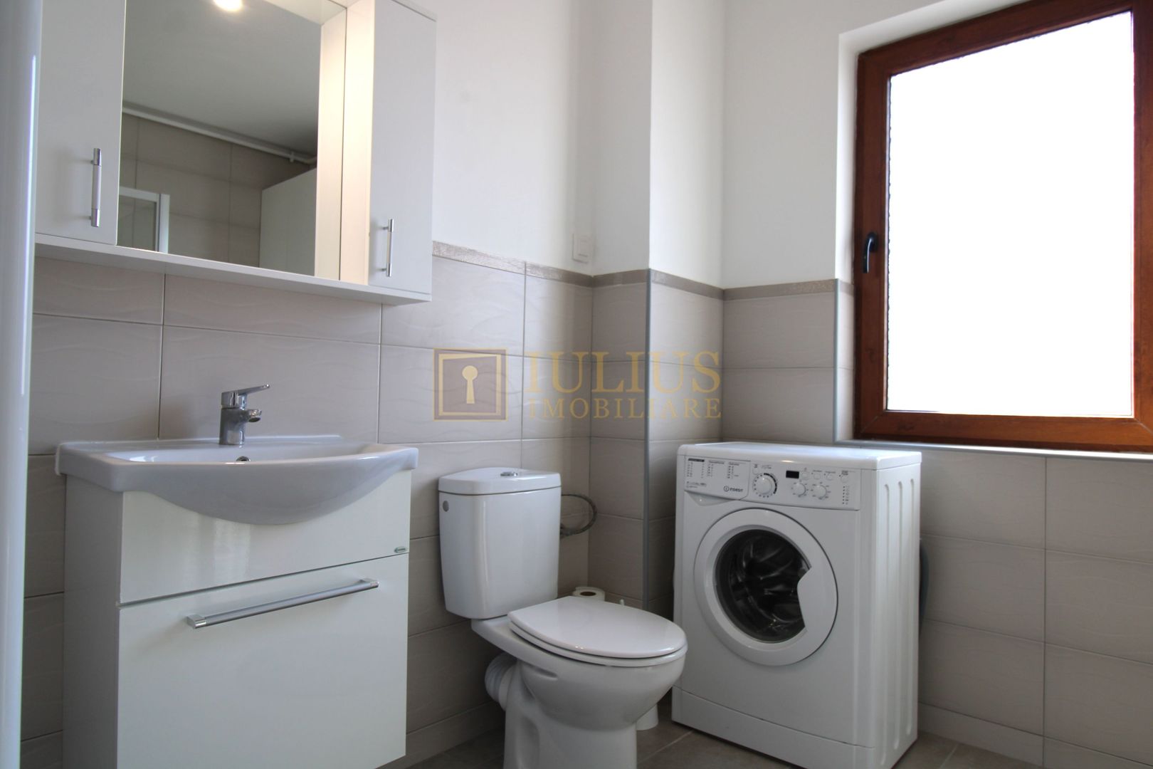 Zona de nord, Toronto Residance, mobilat modern. Loc parcare - Poză 7