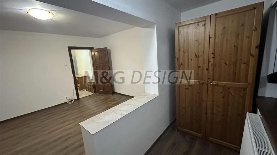 Apart 1 camere decomandat Aradului centrala proprie - Poză 8