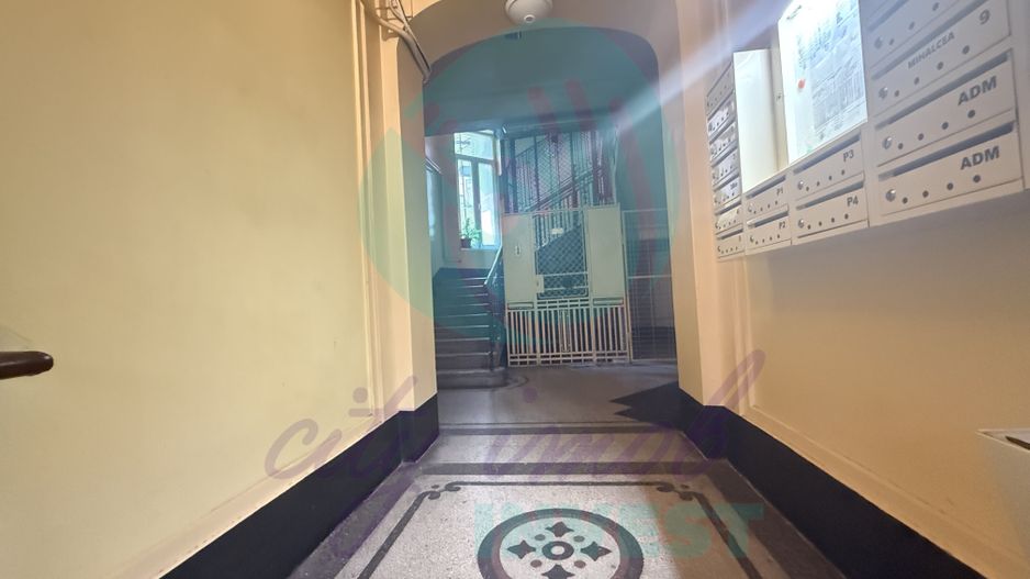 Spatiu, lumina si eleganta intr-un apartment interbelic - Poză 18