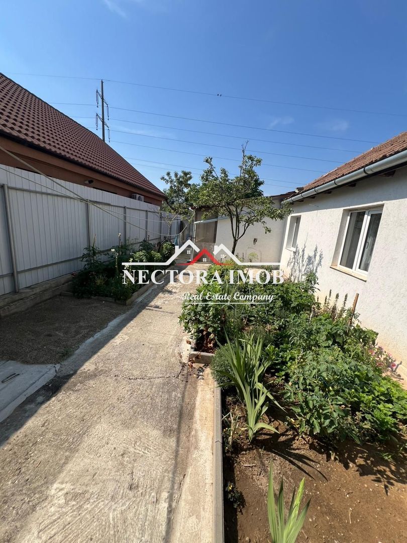 NECTORA IMOB-Casa 5 camere, 2 bai, 2 terase, 180 mp, Episcopia,Utilata - Poză 16
