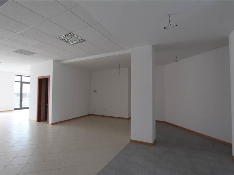 Spațiu de birouri de 93 mp de închiriat în zona Nord - Poză 1