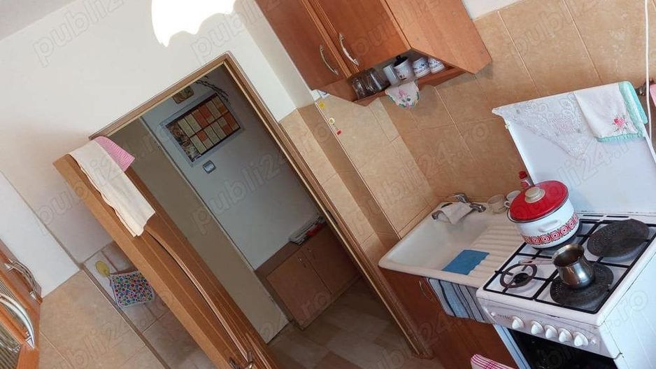 BRASADAS vinde ap 2 cam la PARTER zona Spitalul Judetean. - Poză 4