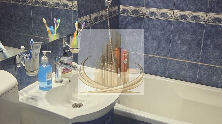 Vand Apartament două camere confort unu - Poză 4