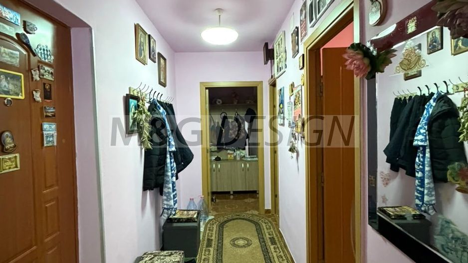 Apartament 3 camere Aradului - Poză 2